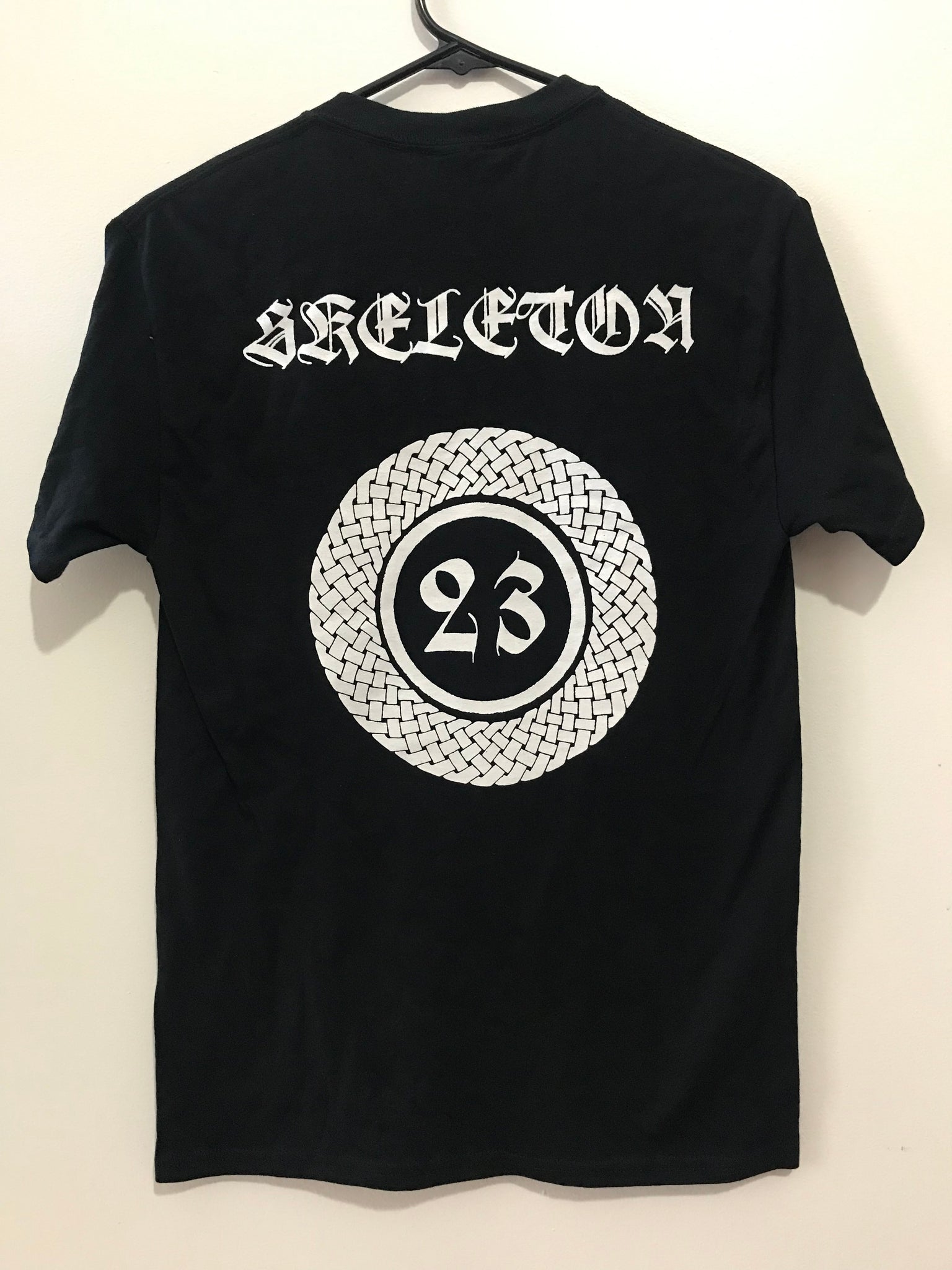 SKELETON - E.S.I.W. / O23